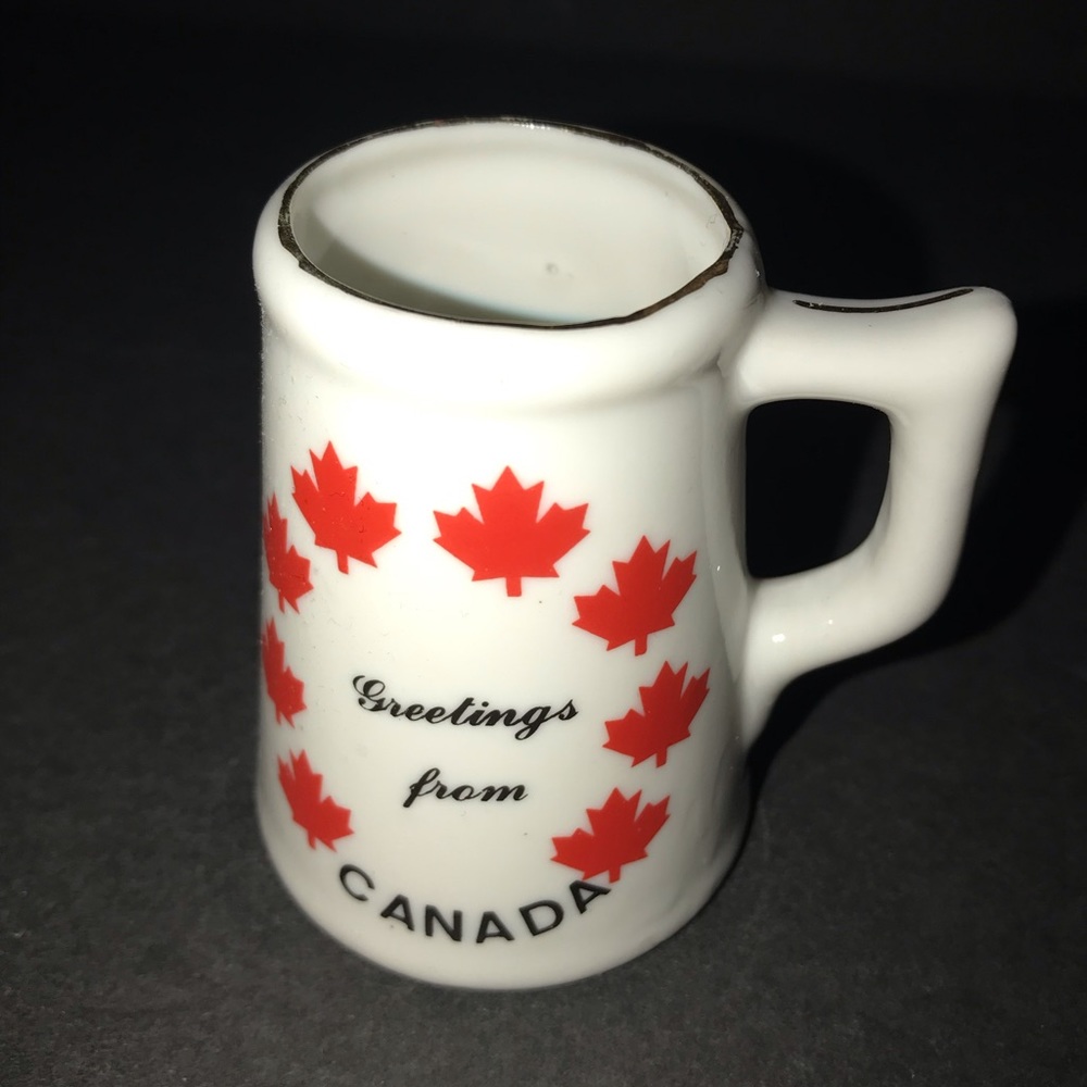 Canada Maple Leaf Miniature Mug / Toothpick Holder